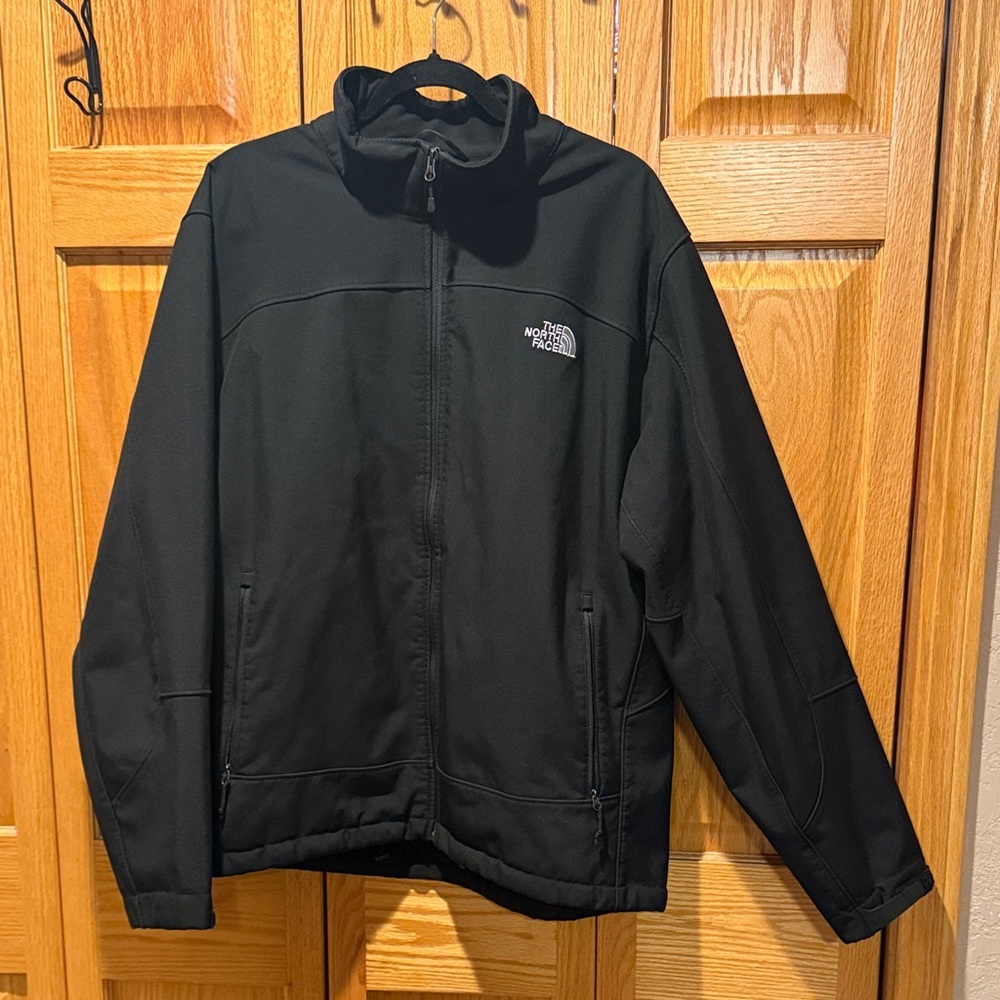 The North Face Men's Black Performance Jacket